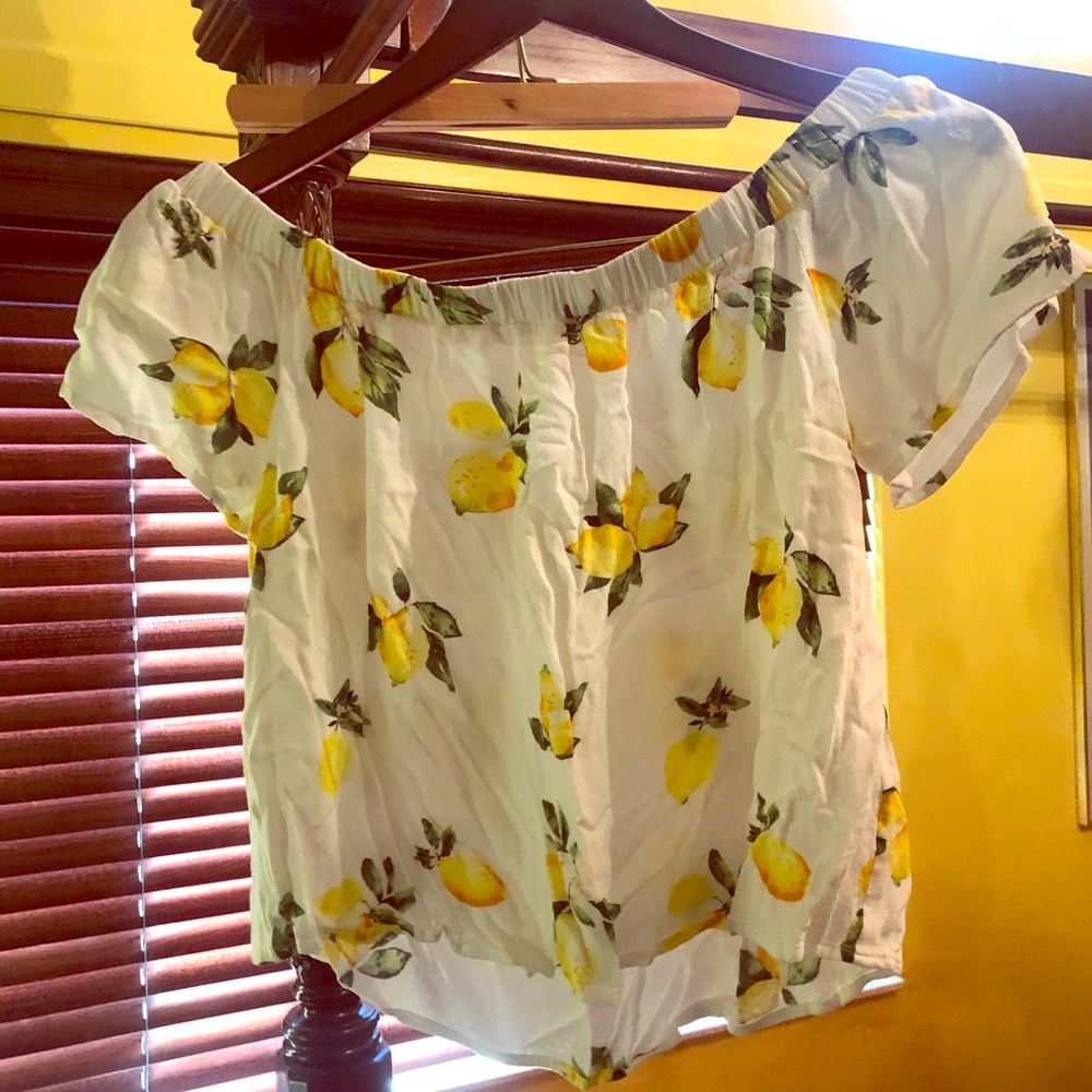 Skies Are Blue Med Midriff Top - Lemons 🍋